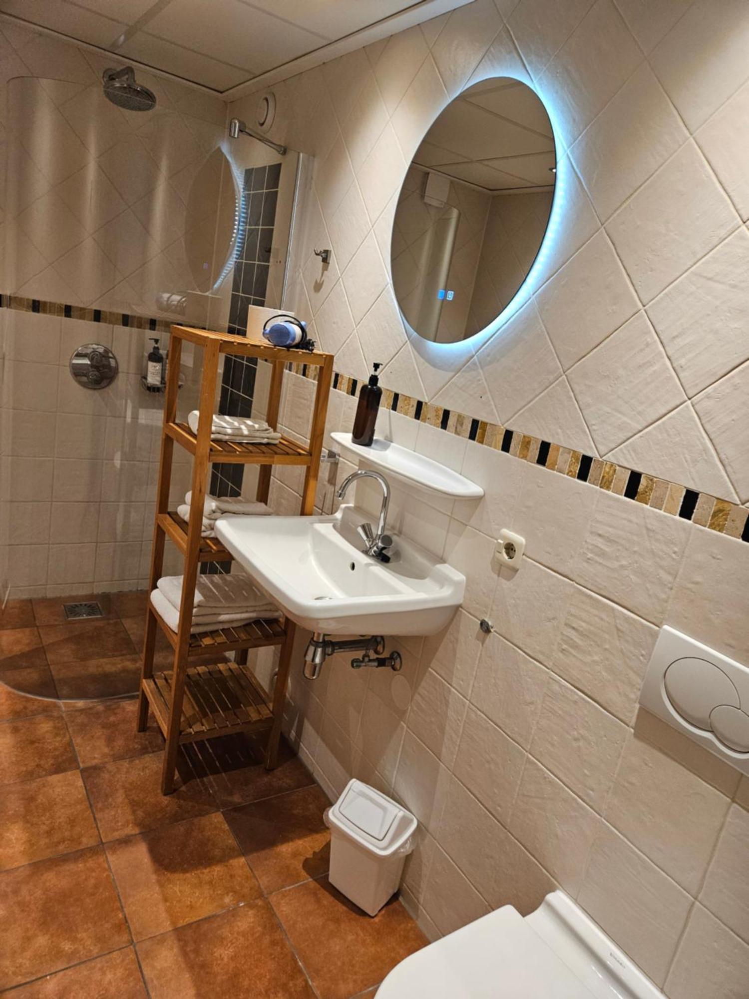 Hotel Dolores Ameland هولوم المظهر الخارجي الصورة