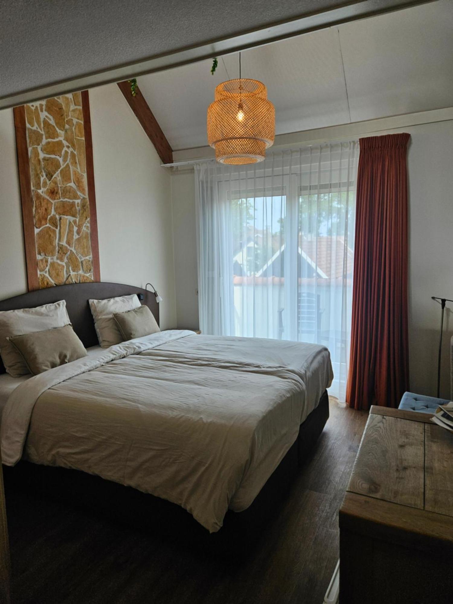 Hotel Dolores Ameland هولوم المظهر الخارجي الصورة
